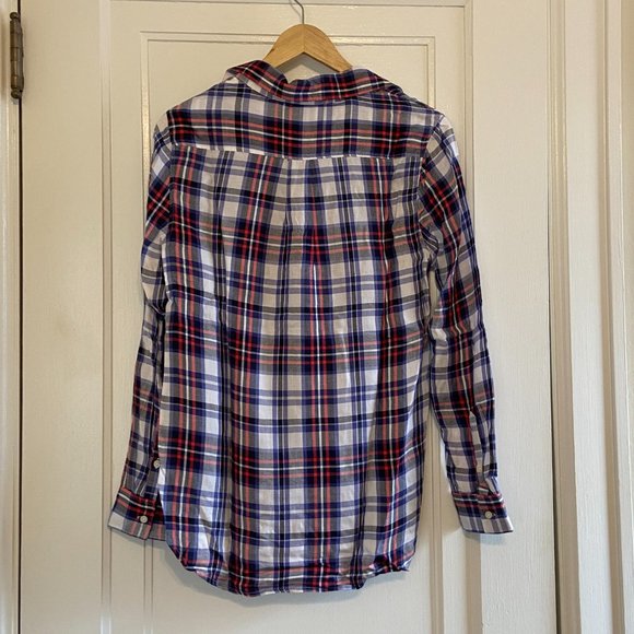 Banana Republic Factory Boyfriend Fit Button Down top - Picture 6 of 7